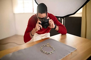 Pro Technique of How to Take Pictures of Jewelry